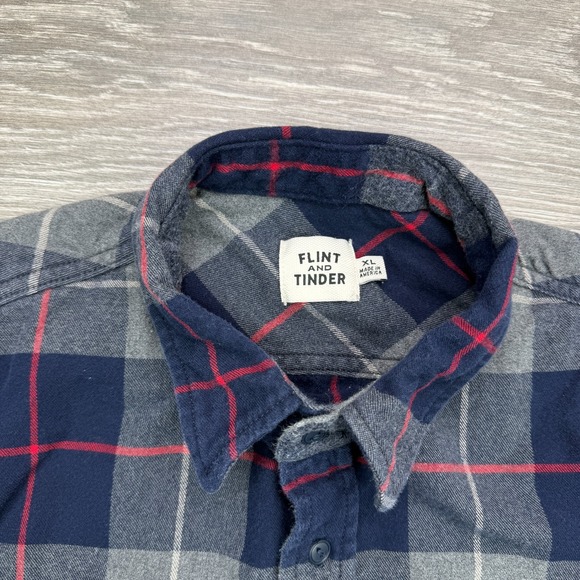 Flint And Tinder Flannel Shirt Men XL Blue Red Plaid Double Pocket Button Up USA - Picture 4 of 14